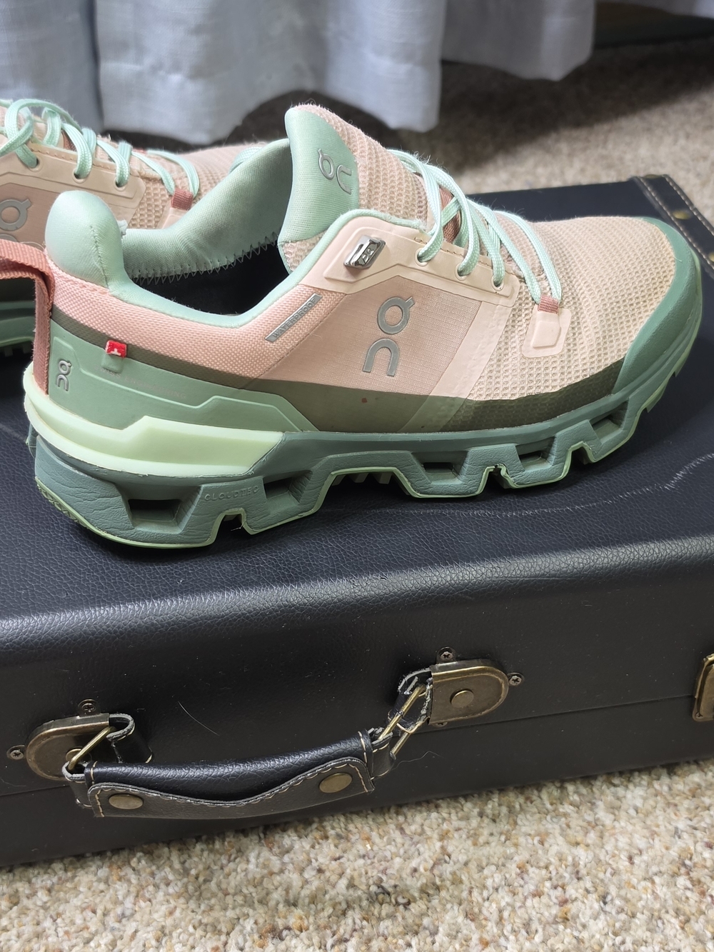 On Running Cloudventure Women’s Trail Shoe in Mint Green & Blush